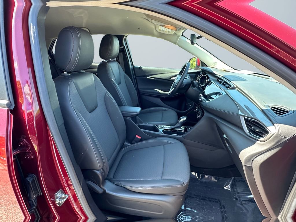 Used 2023 Buick Encore GX Select w/ Sport Touring Package FWD image 15