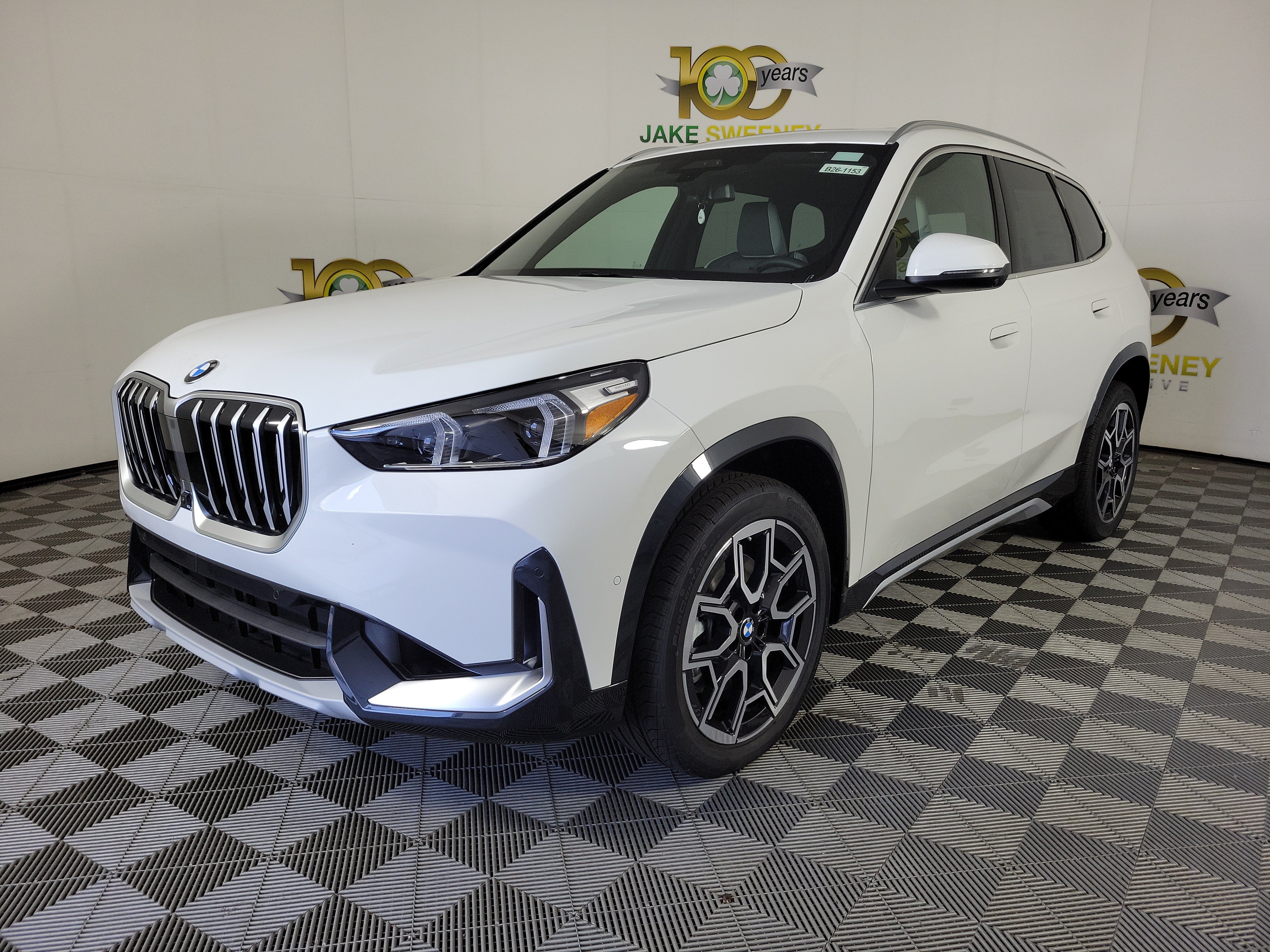 New 2026 BMW X1 xDrive28i w/ Technology Package AWD/4WD image 3