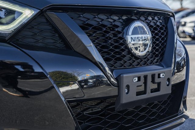 Used 2022 Nissan Maxima SR w/ Sport Mat Group image 11