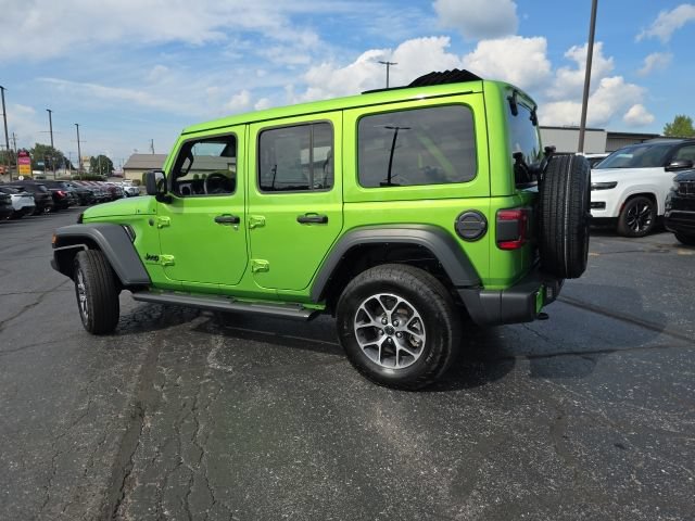 Used 2025 Jeep Wrangler Unlimited Sport AWD/4WD image 4