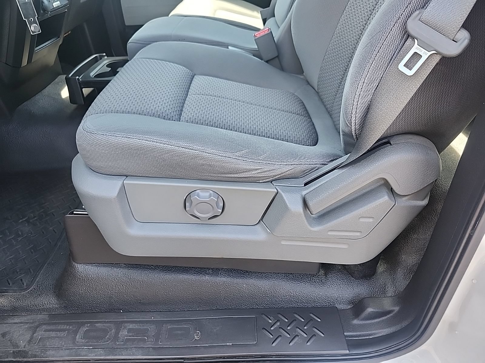 Used 2013 Ford F150 XL w/ Mid Equipment Group RWD image 13