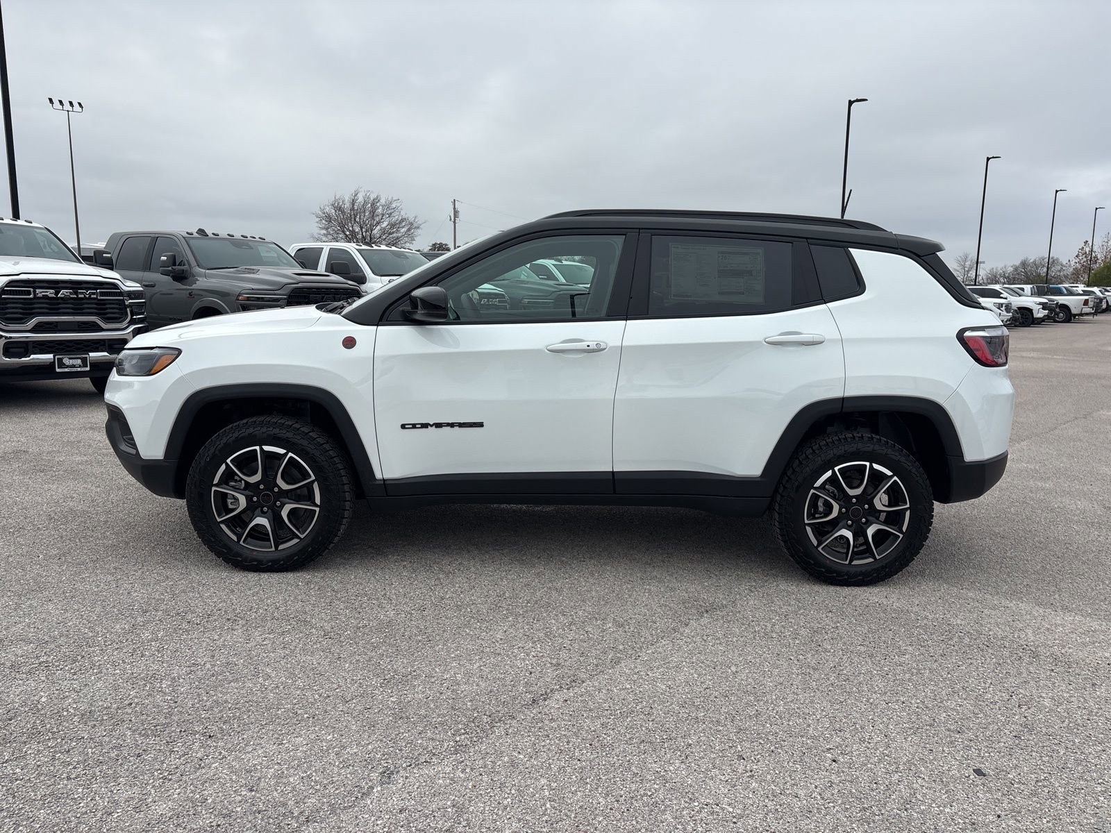 New 2026 Jeep Compass Trailhawk video 2