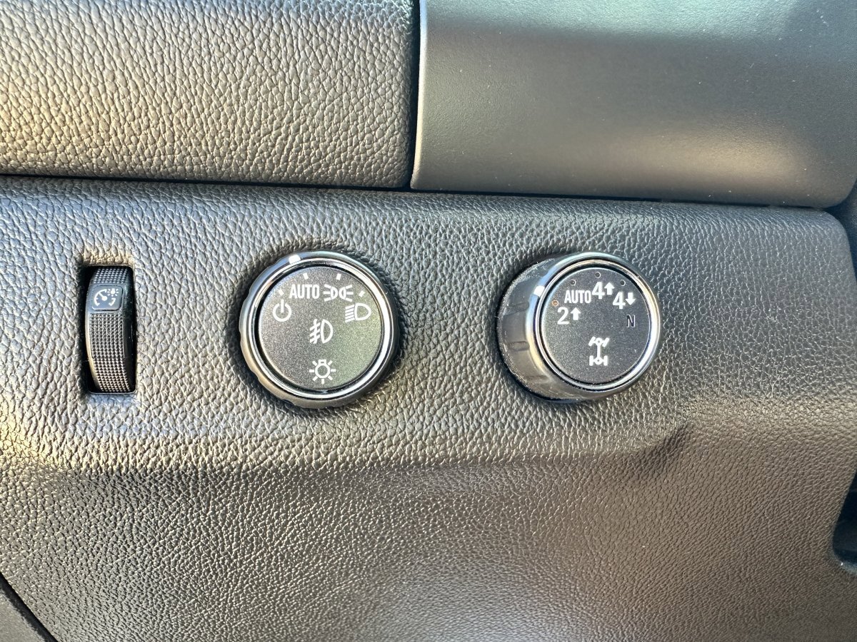 Used 2019 Chevrolet Colorado LT w/ LT Convenience Package AWD/4WD image 37