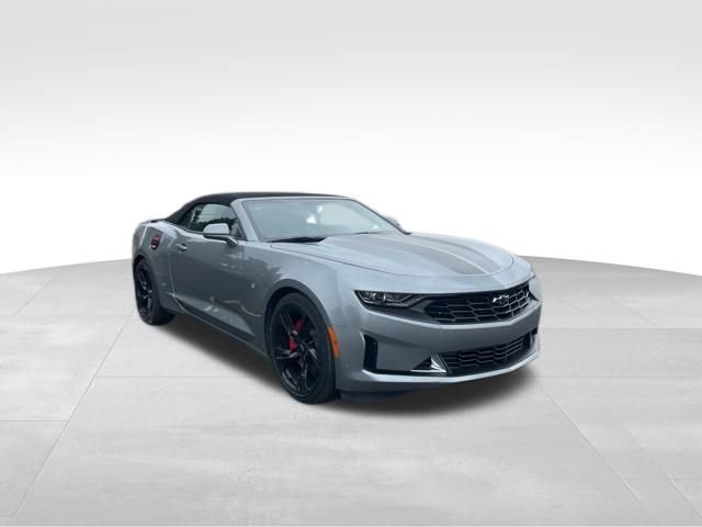 Used 2023 Chevrolet Camaro LT w/ RS Package image 7