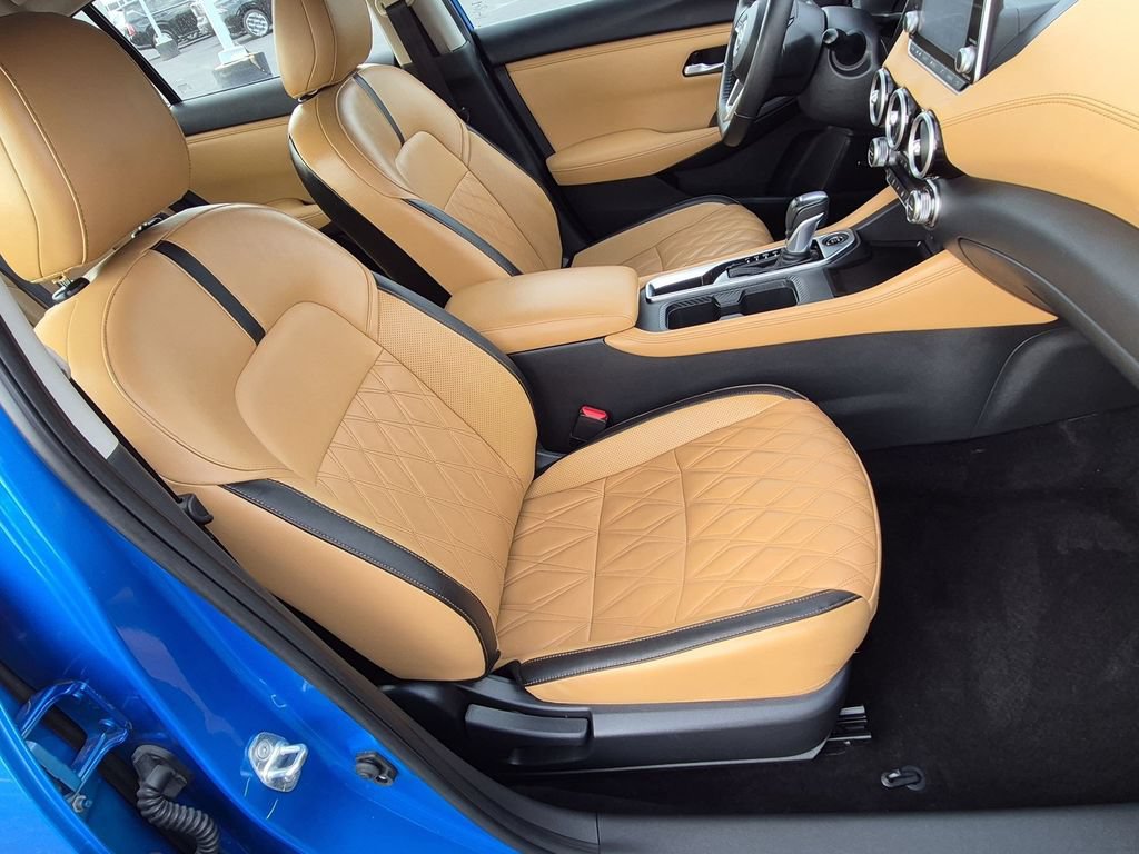 Used 2025 Nissan Sentra SV w/ SV Premium Package FWD image 27