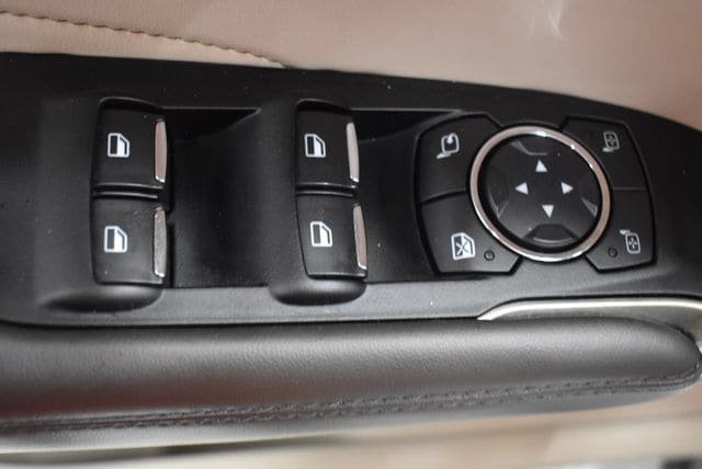 Used 2019 Lincoln MKC Select w/ Select Plus Package AWD/4WD image 21