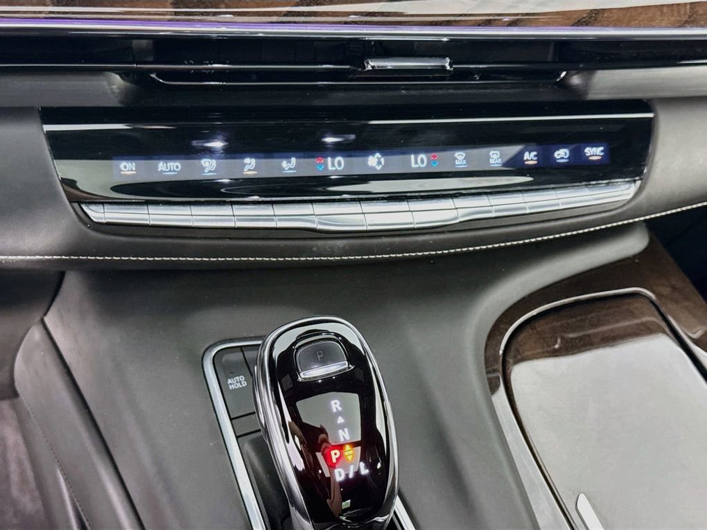 Used 2022 Cadillac Escalade Sport Platinum AWD/4WD image 20