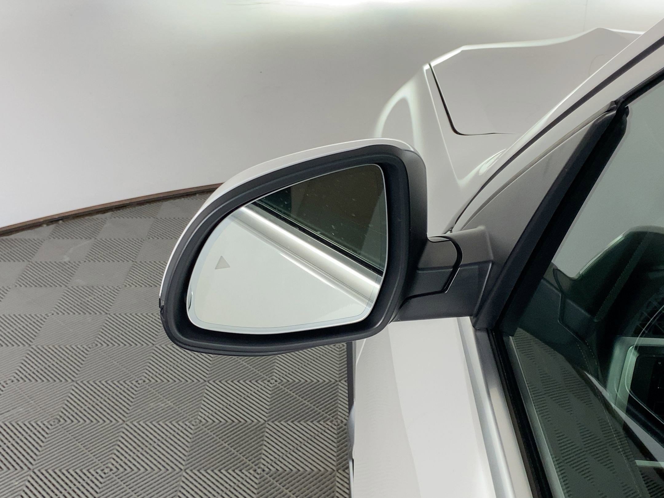 Used 2026 BMW X5 sDrive40i w/ Premium Package image 21