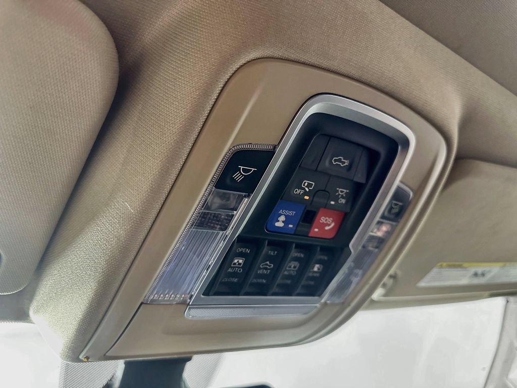 Used 2019 RAM 1500 Laramie AWD/4WD image 35