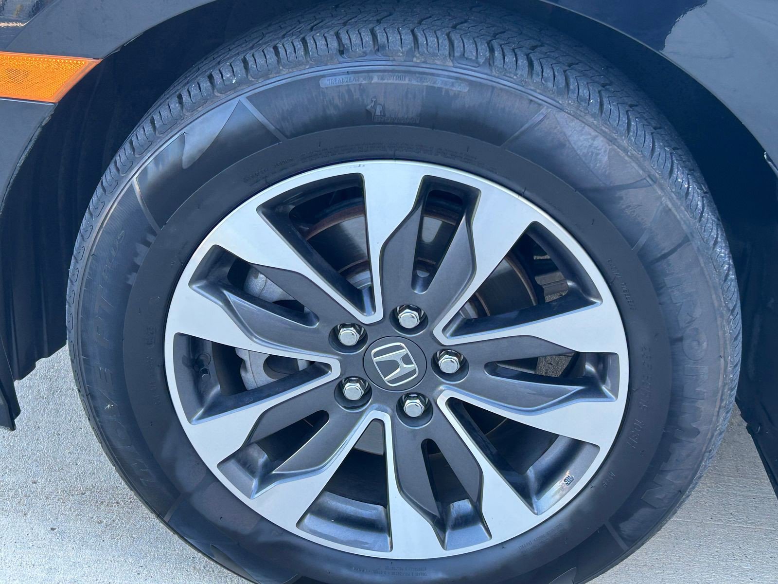 Used 2024 Honda Odyssey EX-L image 9