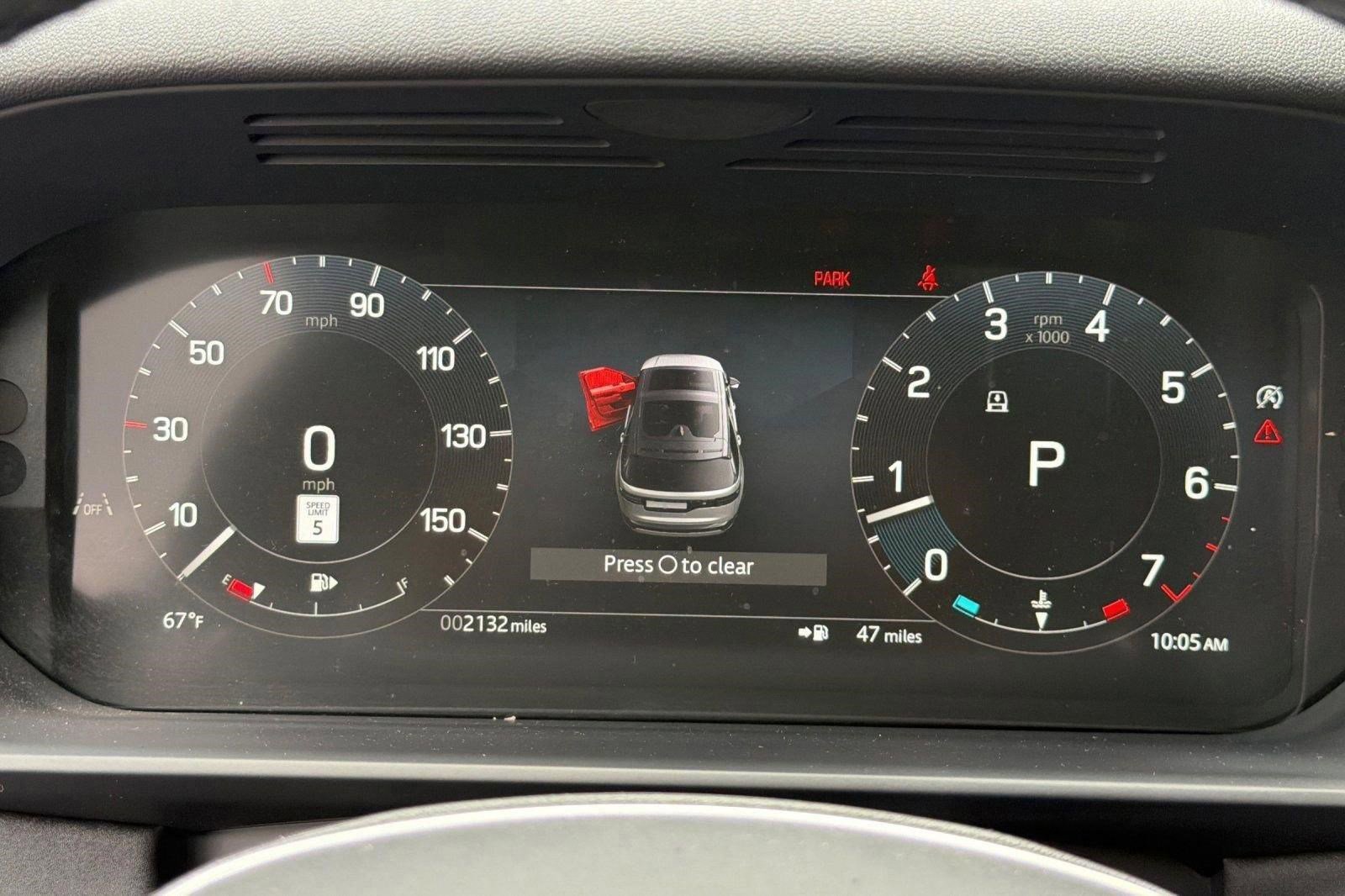 Used 2025 Land Rover Discovery S AWD/4WD image 21