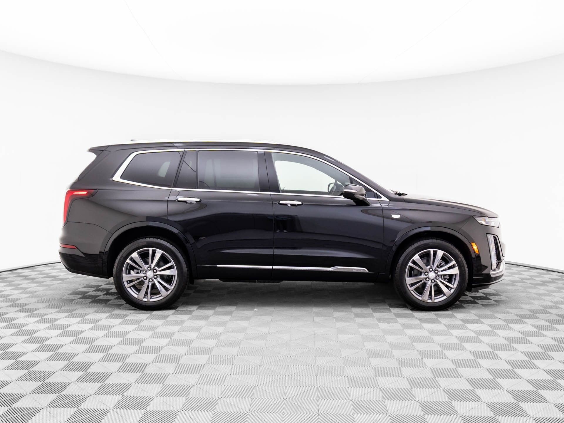 New 2025 Cadillac XT6 Premium Luxury image 10