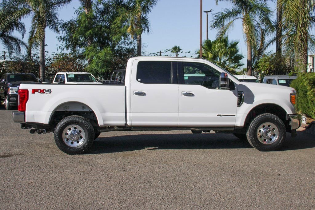 Used 2017 Ford F250 XLT w/ XLT Premium Package image 11