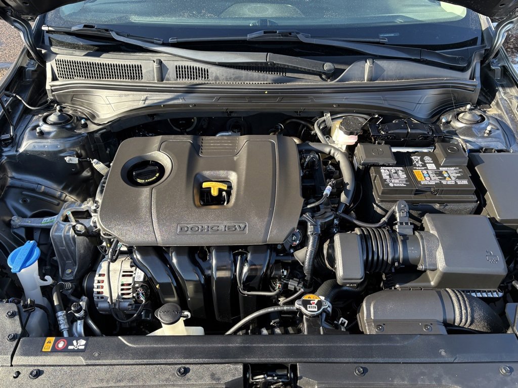 Used 2024 Kia Forte LXS image 7