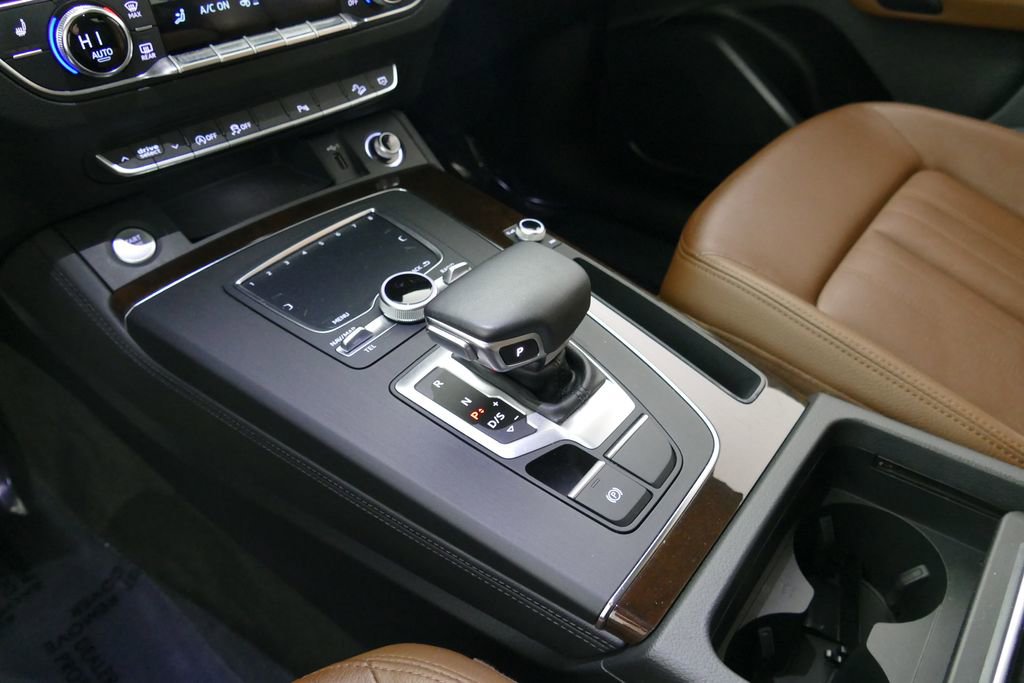 Used 2019 Audi Q5 2.0T Premium Plus w/ Premium Plus Package image 11