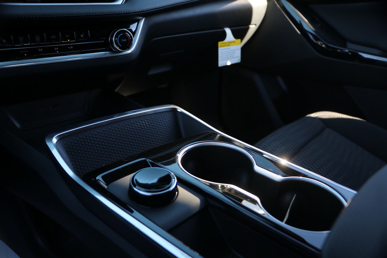 New 2026 Chevrolet Equinox LT w/ Midnight Edition image 25