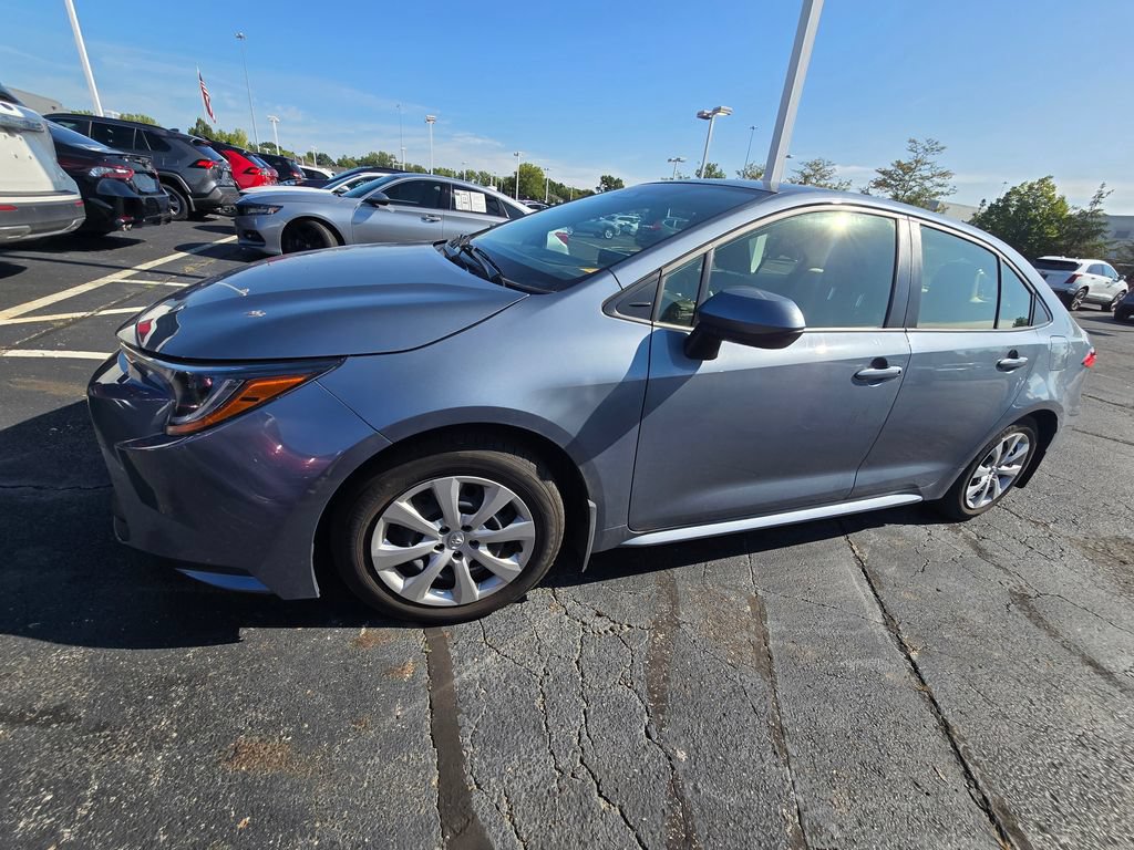 Certified 2024 Toyota Corolla LE FWD image 5