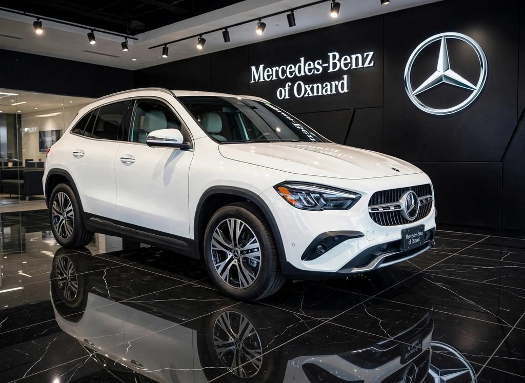 Used 2025 Mercedes-Benz GLA 250 4MATIC w/ Winter Package image 1