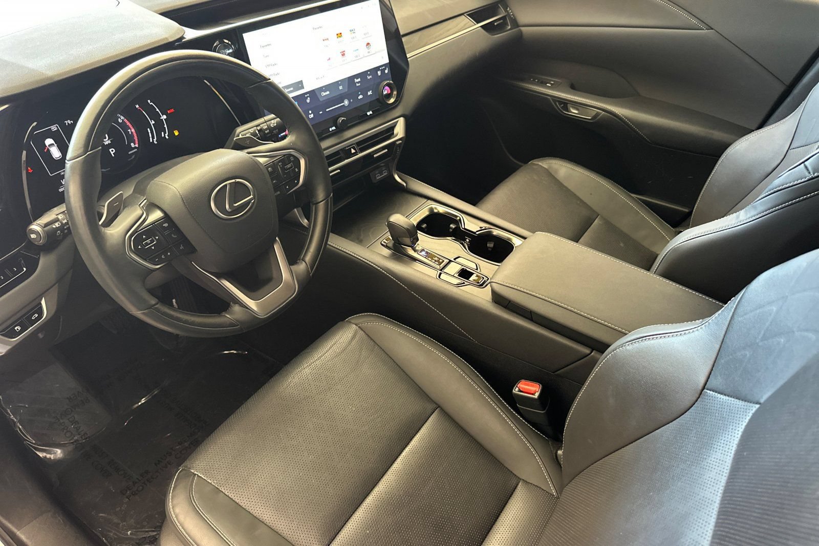 Used 2023 Lexus RX 350 Premium Plus w/ Cold Area Package FWD image 10