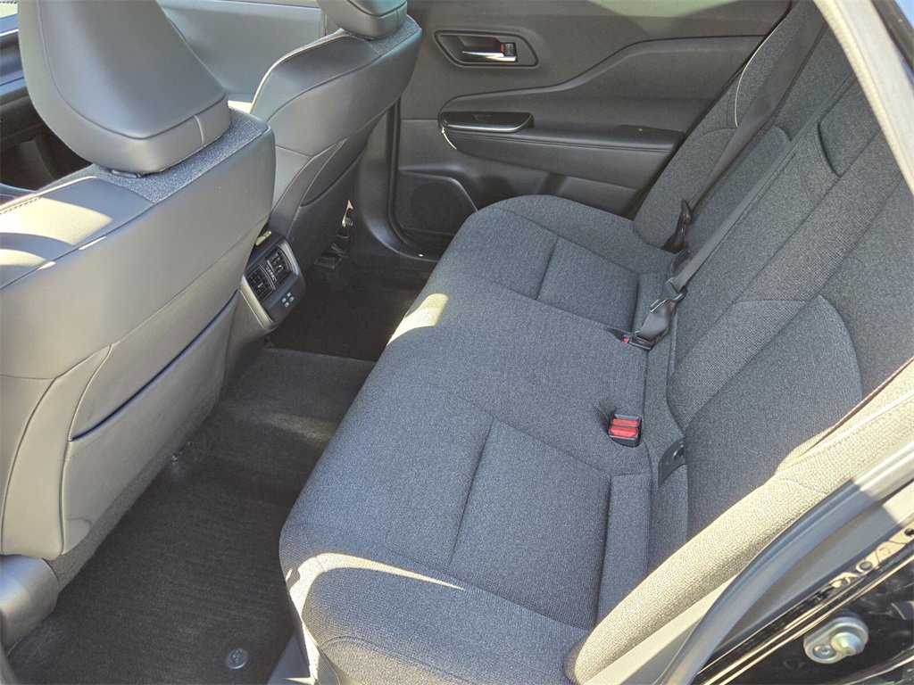 Used 2023 Toyota Crown XLE image 11