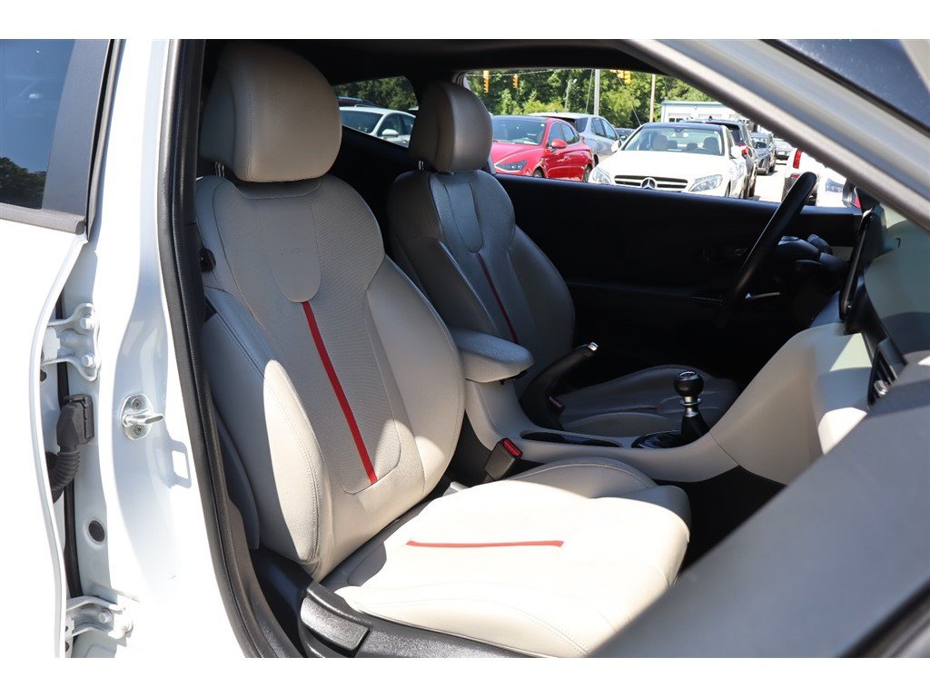 Used 2019 Hyundai Veloster Turbo Ultimate FWD image 13