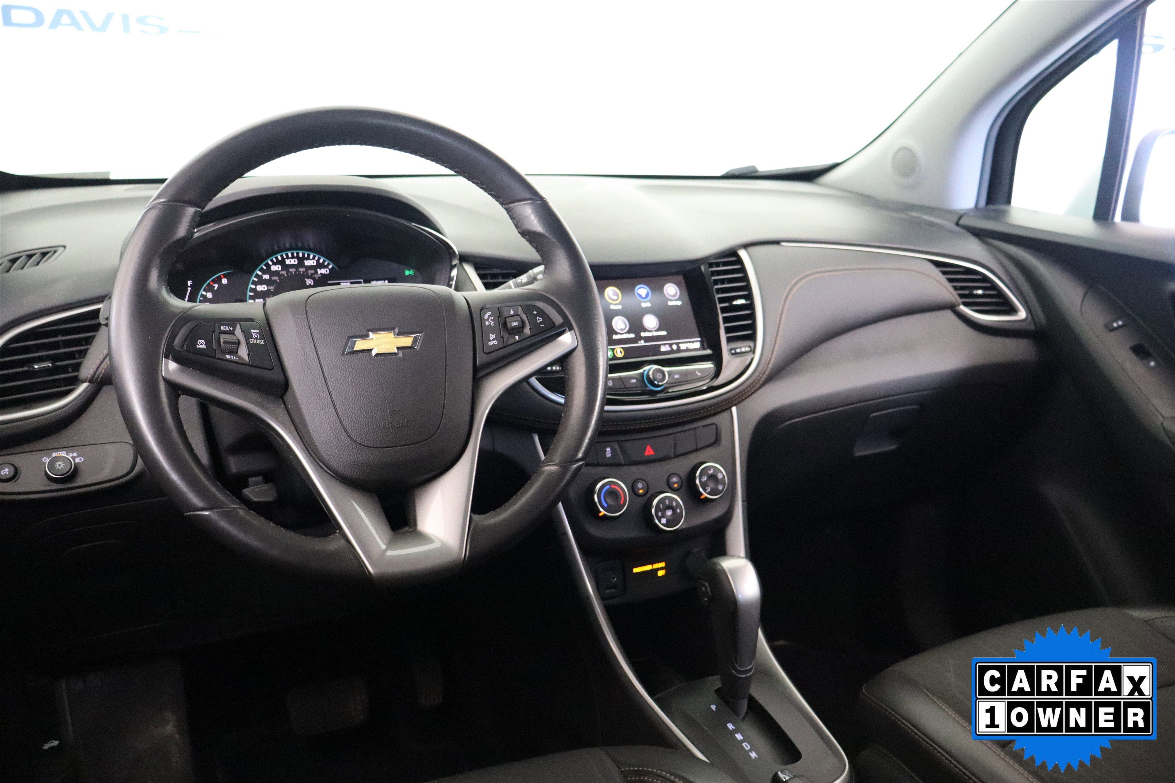 Used 2022 Chevrolet Trax LT w/ LT Convenience Package AWD/4WD image 16
