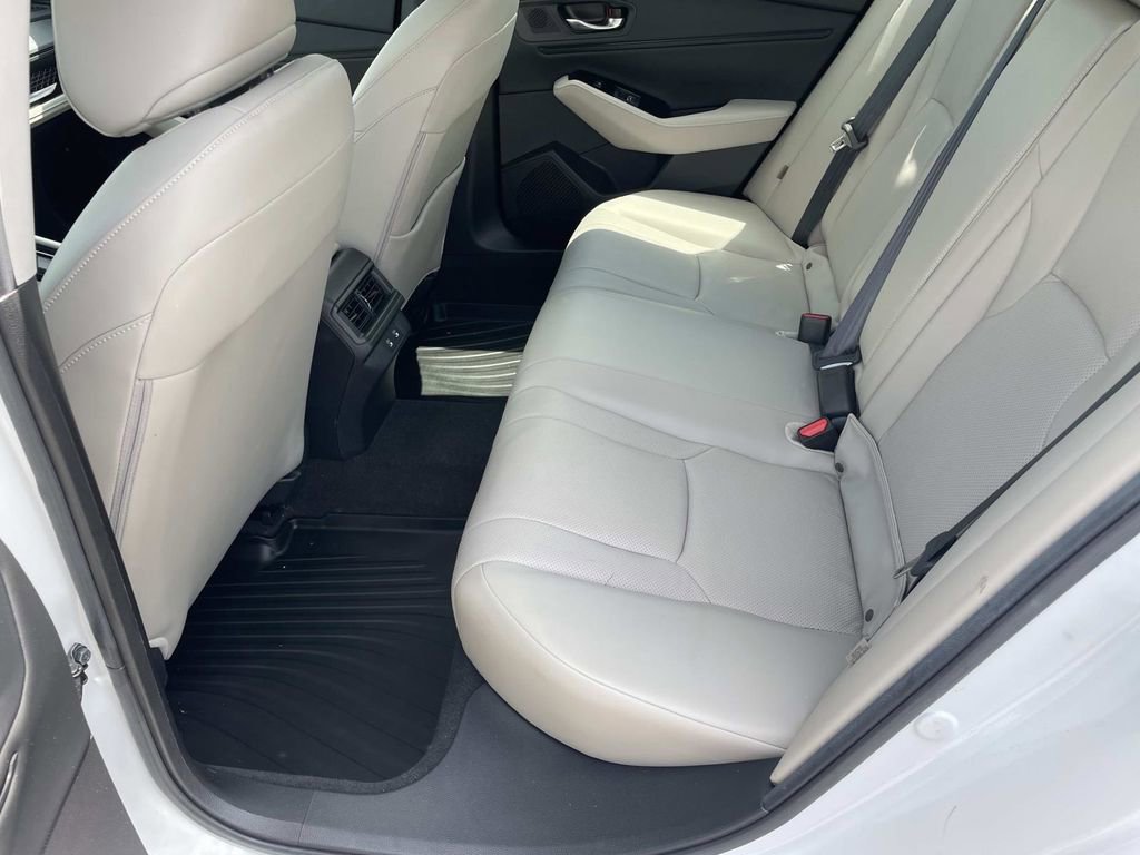 Used 2025 Honda Accord Touring image 11