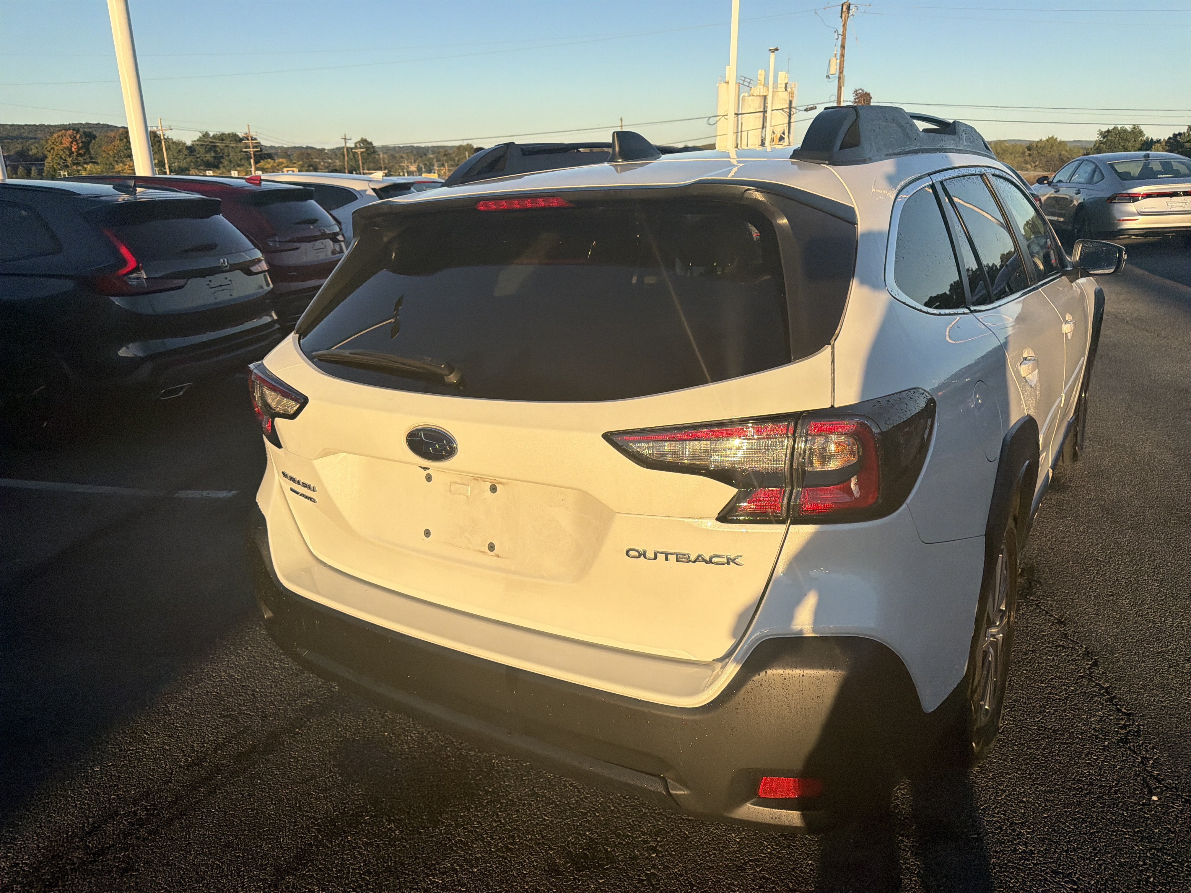 Used 2024 Subaru Outback Premium AWD/4WD image 5