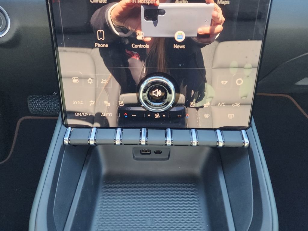 New 2026 GMC Terrain AT4 w/ Convenience Package III image 30