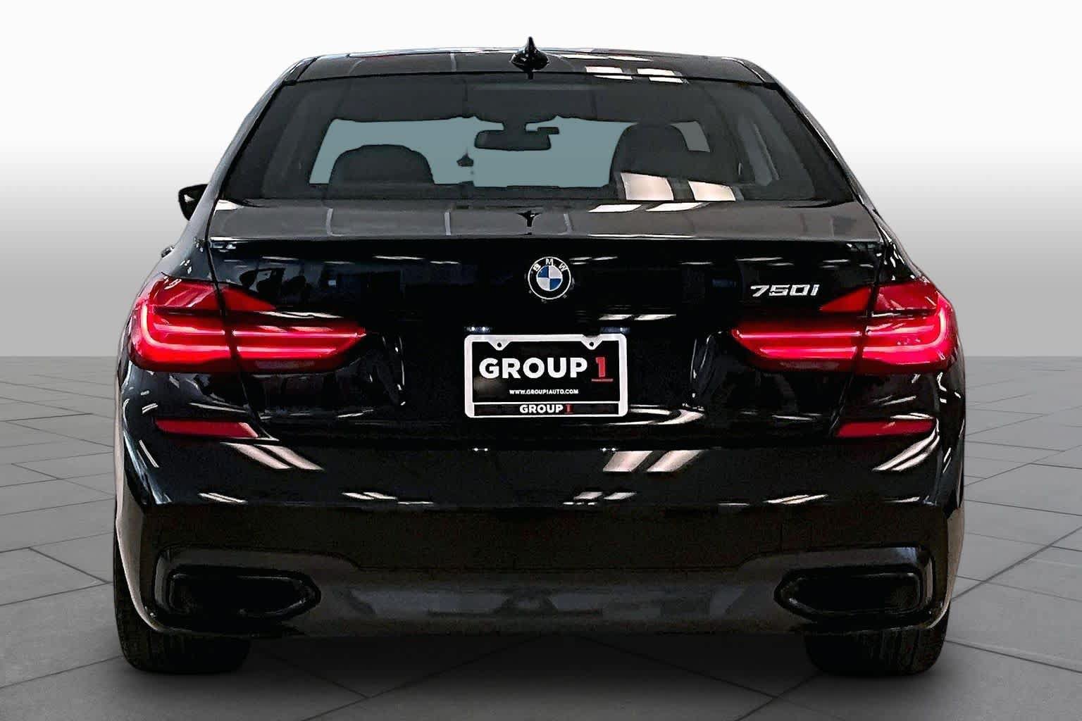 Used 2019 BMW 750i w/ Executive Package RWD image 4