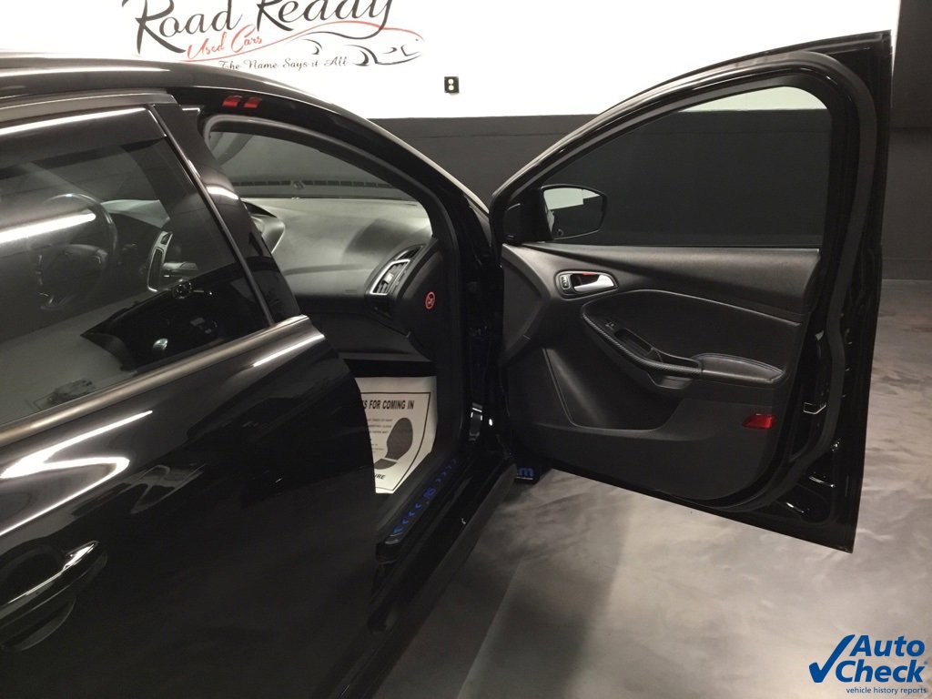 Used 2016 Ford Focus RS image 38
