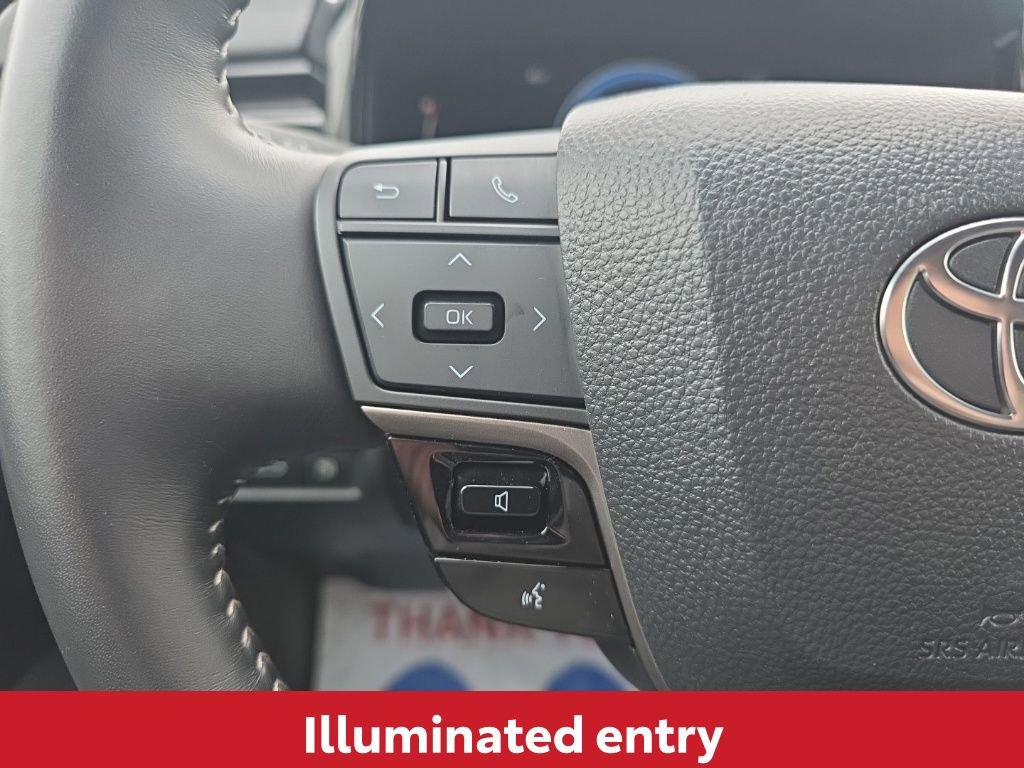 Used 2025 Toyota Camry SE image 25