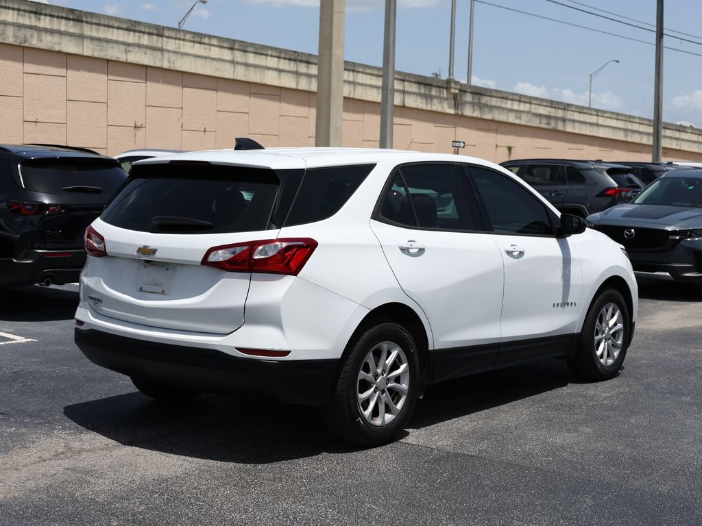 Used 2019 Chevrolet Equinox LS FWD image 4