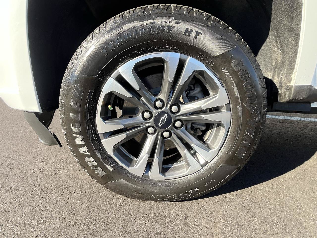 Used 2021 Chevrolet Colorado Z71 w/ Safety Package AWD/4WD image 19
