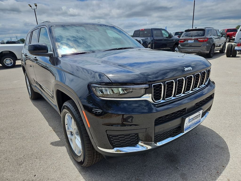 New 2026 Jeep Grand Cherokee L 2WD image 11