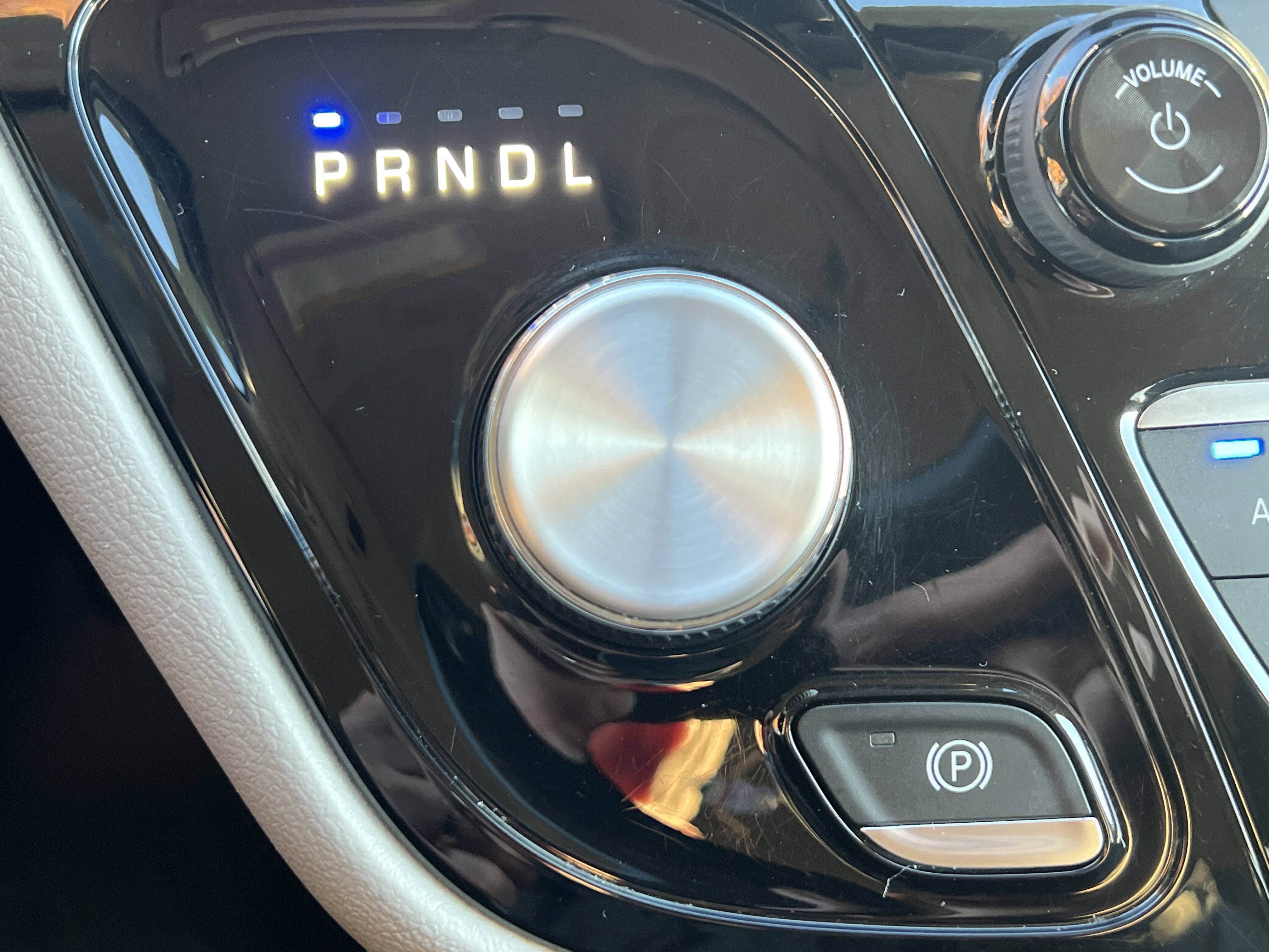 Used 2020 Chrysler Pacifica Touring-L Plus image 26