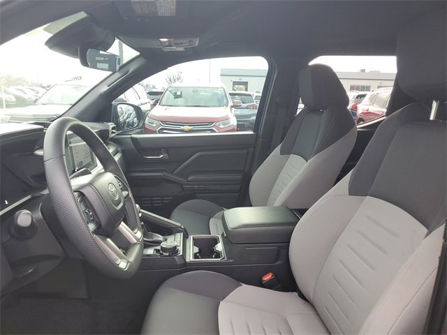 Used 2024 Toyota Tacoma TRD Off-Road image 15