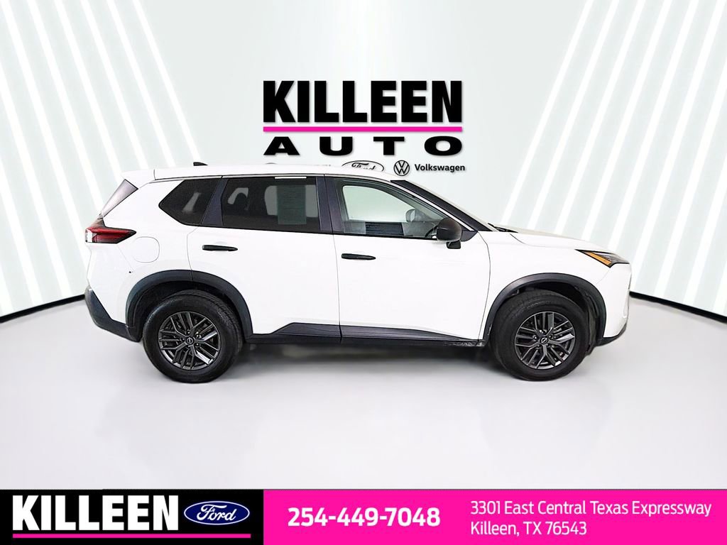 Used 2023 Nissan Rogue S image 9