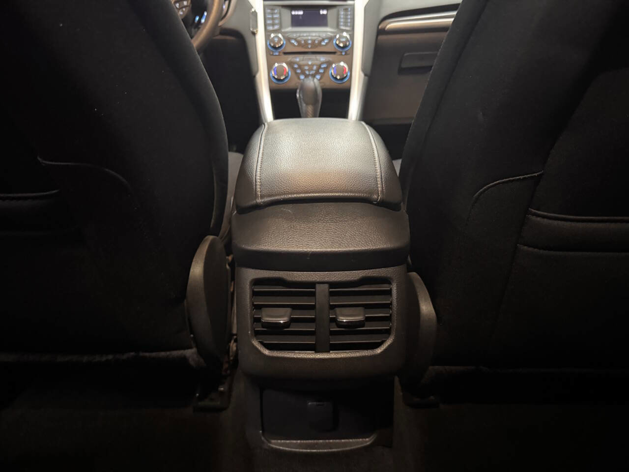 Used 2014 Ford Fusion SE image 25