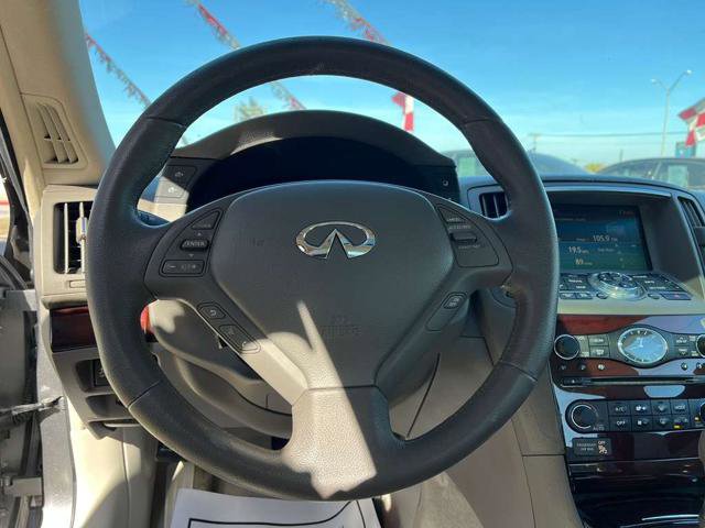 Used 2011 INFINITI G37 Journey w/ Premium Pkg image 15