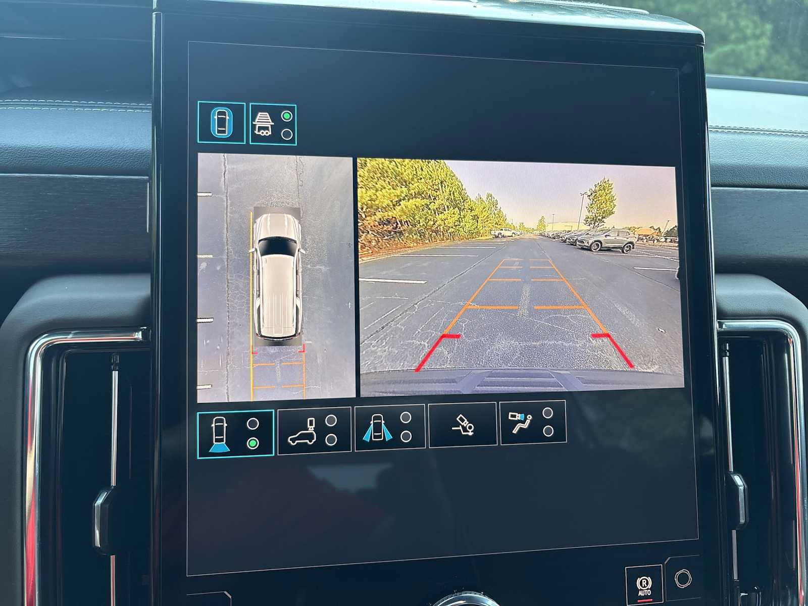 New 2026 GMC Yukon XL Denali Ultimate AWD/4WD image 5