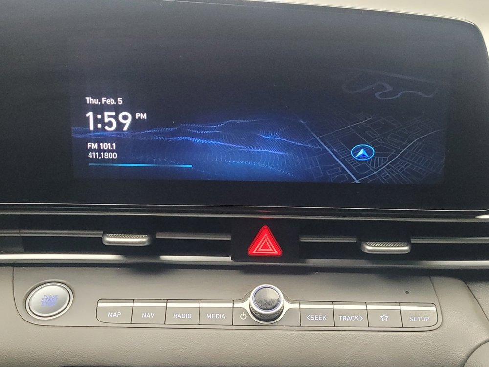 Used 2023 Hyundai Elantra SEL w/ Convenience Package image 25