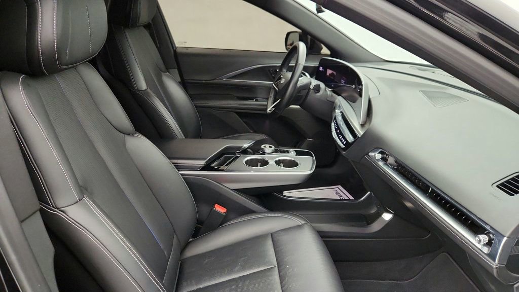 Used 2024 Cadillac Lyriq Sport w/ LPO, Floor Liner Package image 21