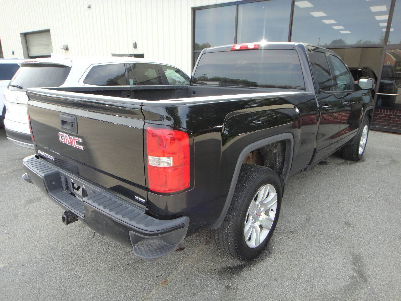 Used 2019 GMC Sierra 1500 Limited w/ Elevation Edition AWD/4WD image 6