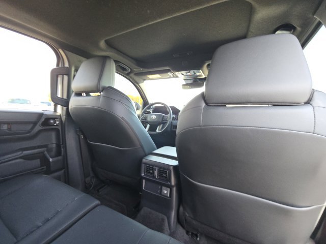Used 2025 Toyota 4Runner TRD Off-Road Premium AWD/4WD image 18