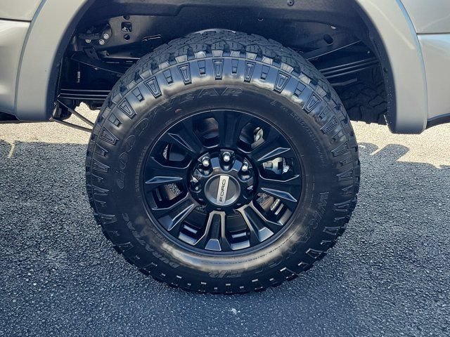 Used 2021 Ford F350 Lariat w/ Tremor Off-Road Package AWD/4WD image 33