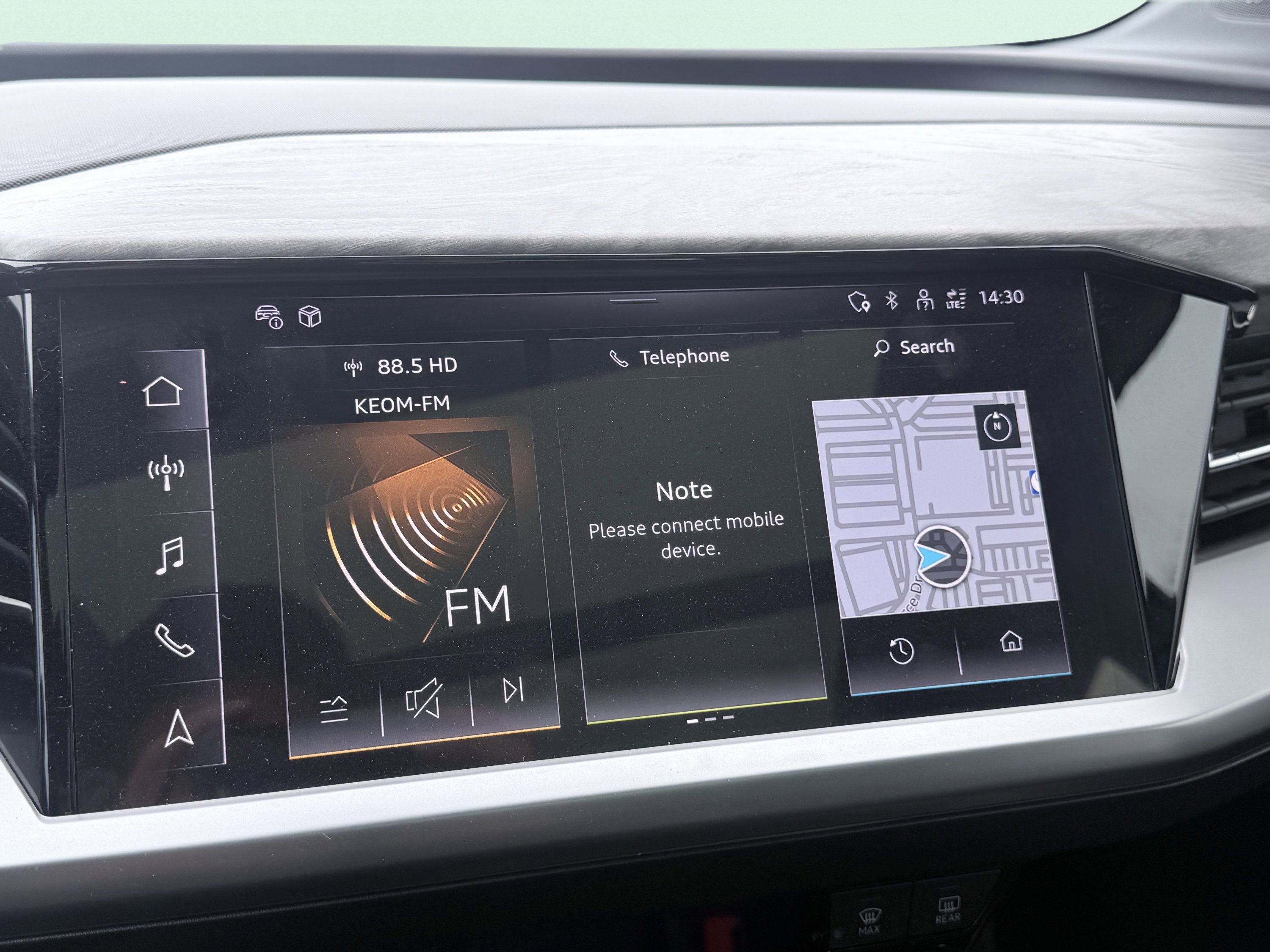 Used 2023 Audi Q4 e-tron Premium Plus w/ Premium Plus image 34