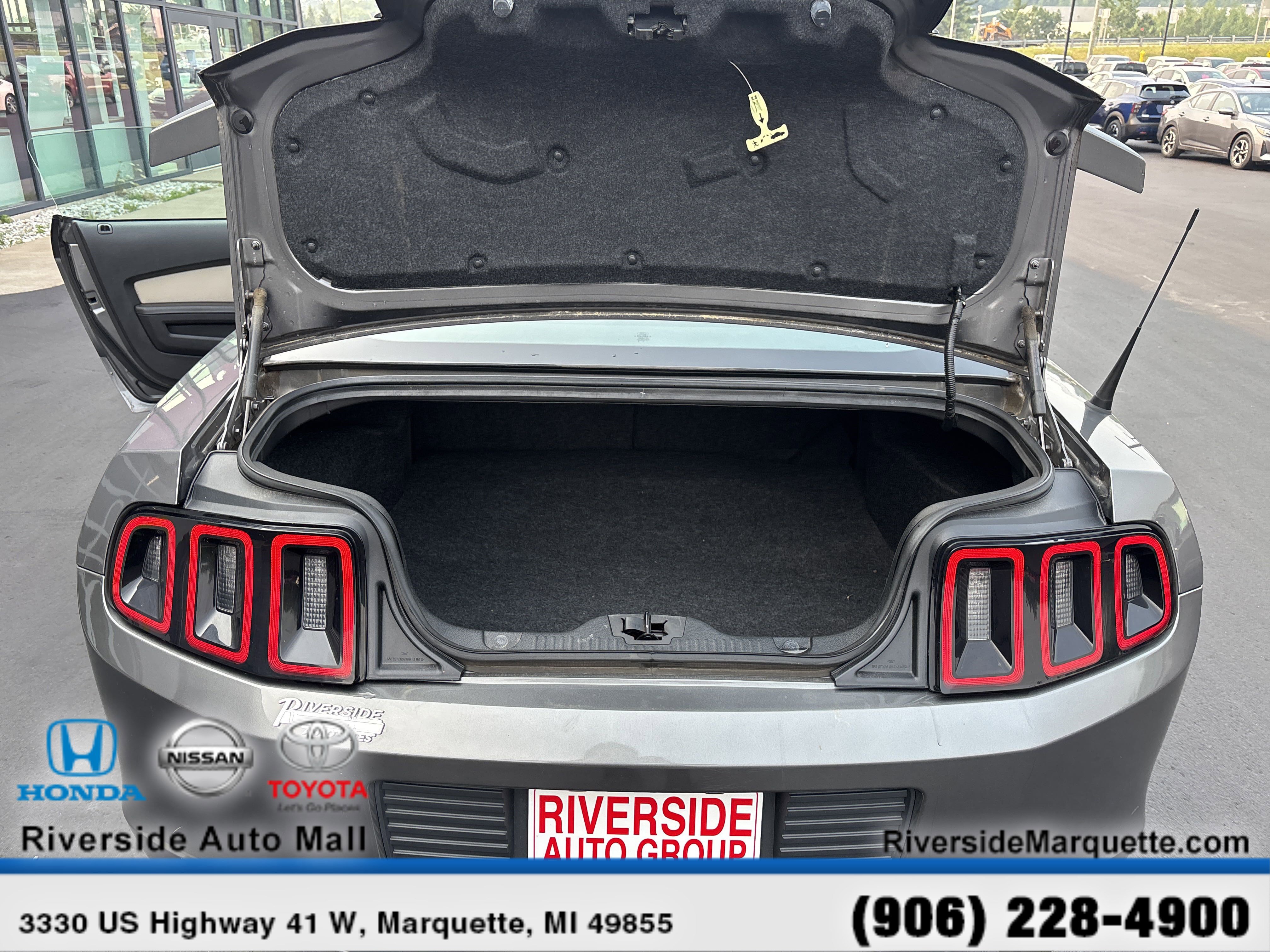 Used 2013 Ford Mustang Coupe image 8