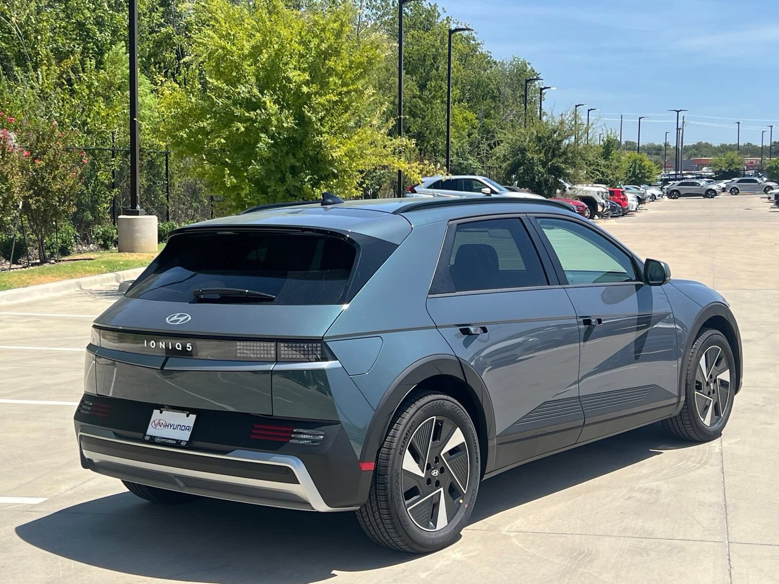 New 2027 Hyundai Ioniq 5 SEL RWD image 11