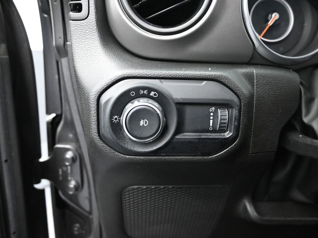 Used 2023 Jeep Wrangler Willys image 13